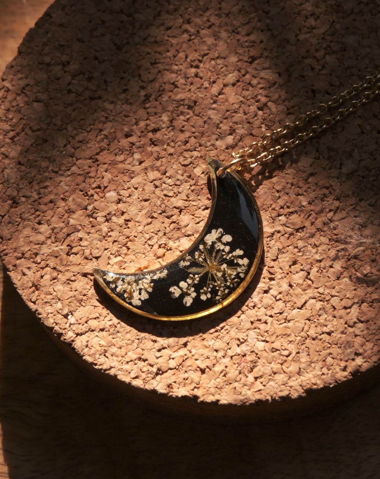 Hedge-Parsley Harmony Pendant