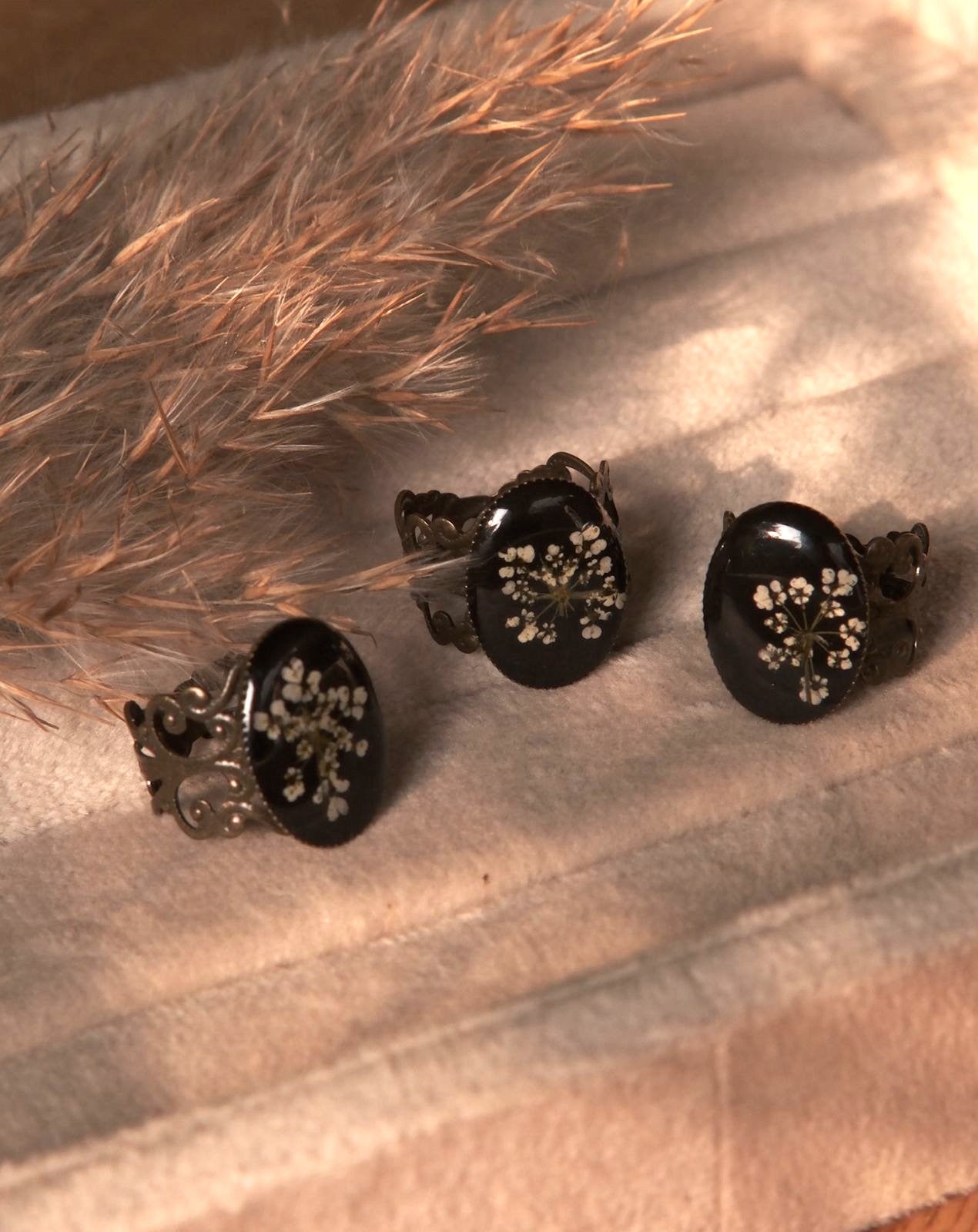 Moonlit Hedge Ring