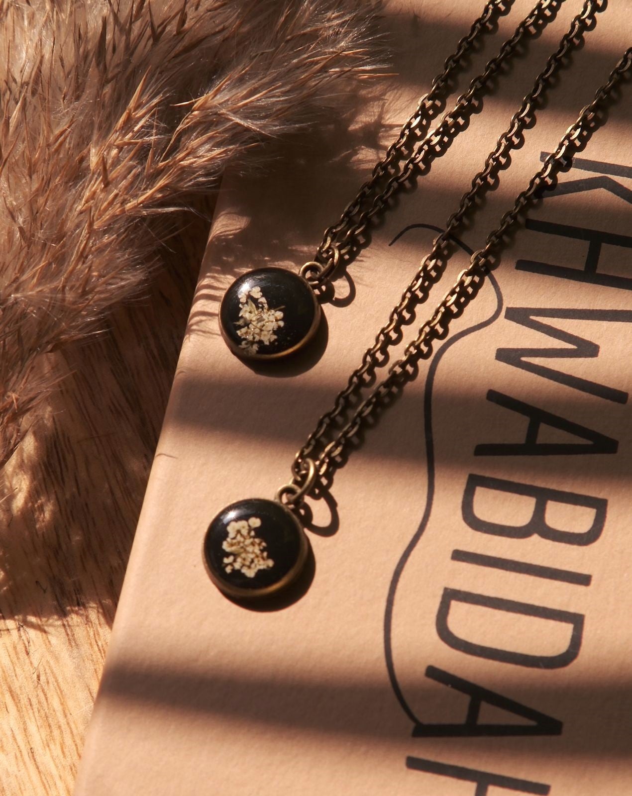 Hedgeparsley Midnight Necklace