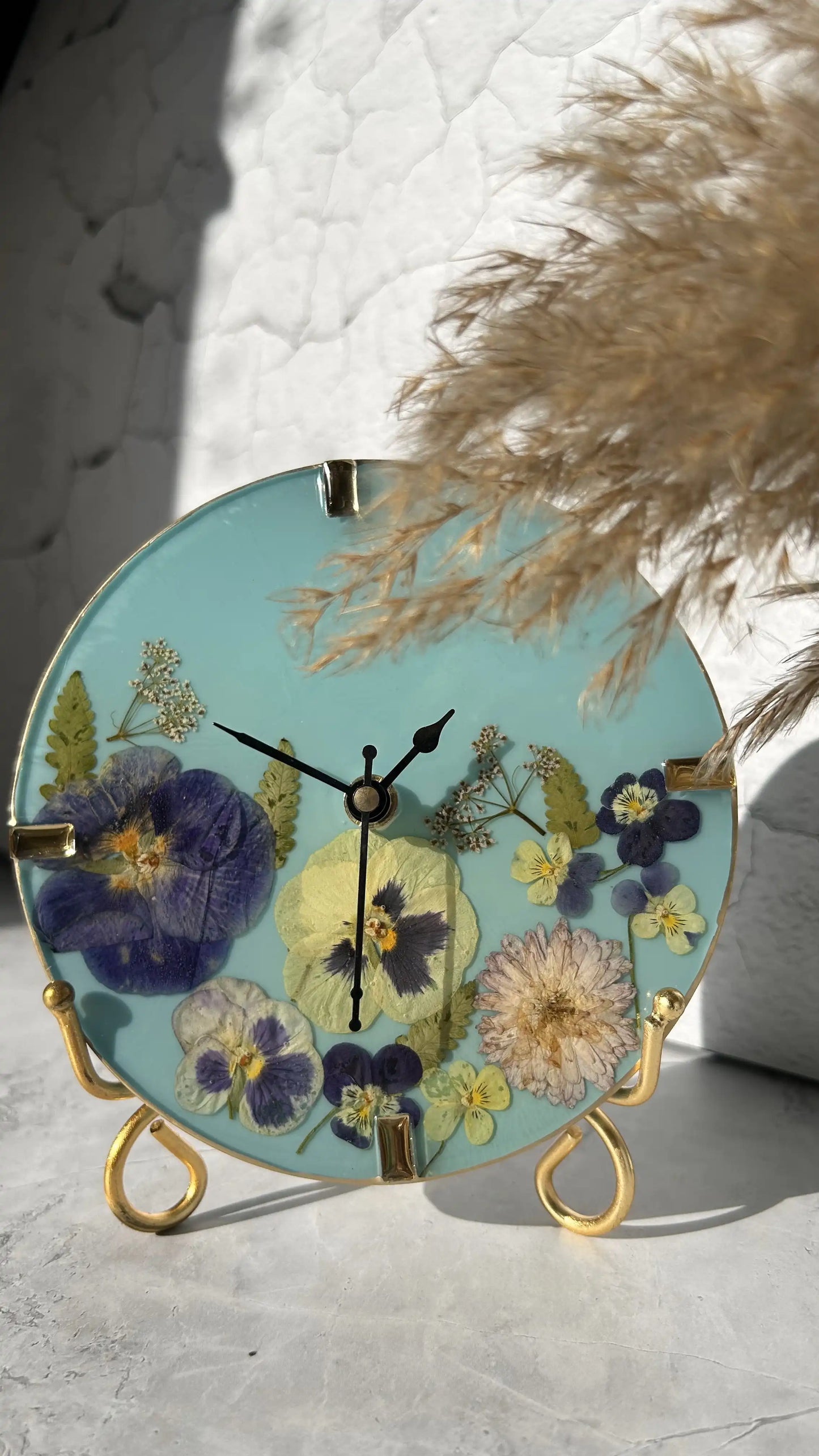 Pansy Petal Clock