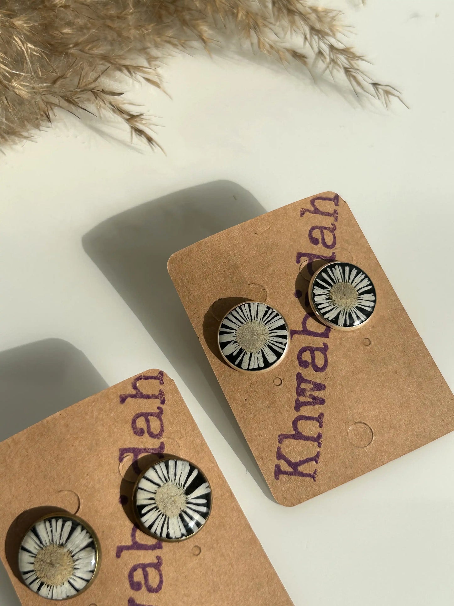Breezy Fleabane Flower Studs