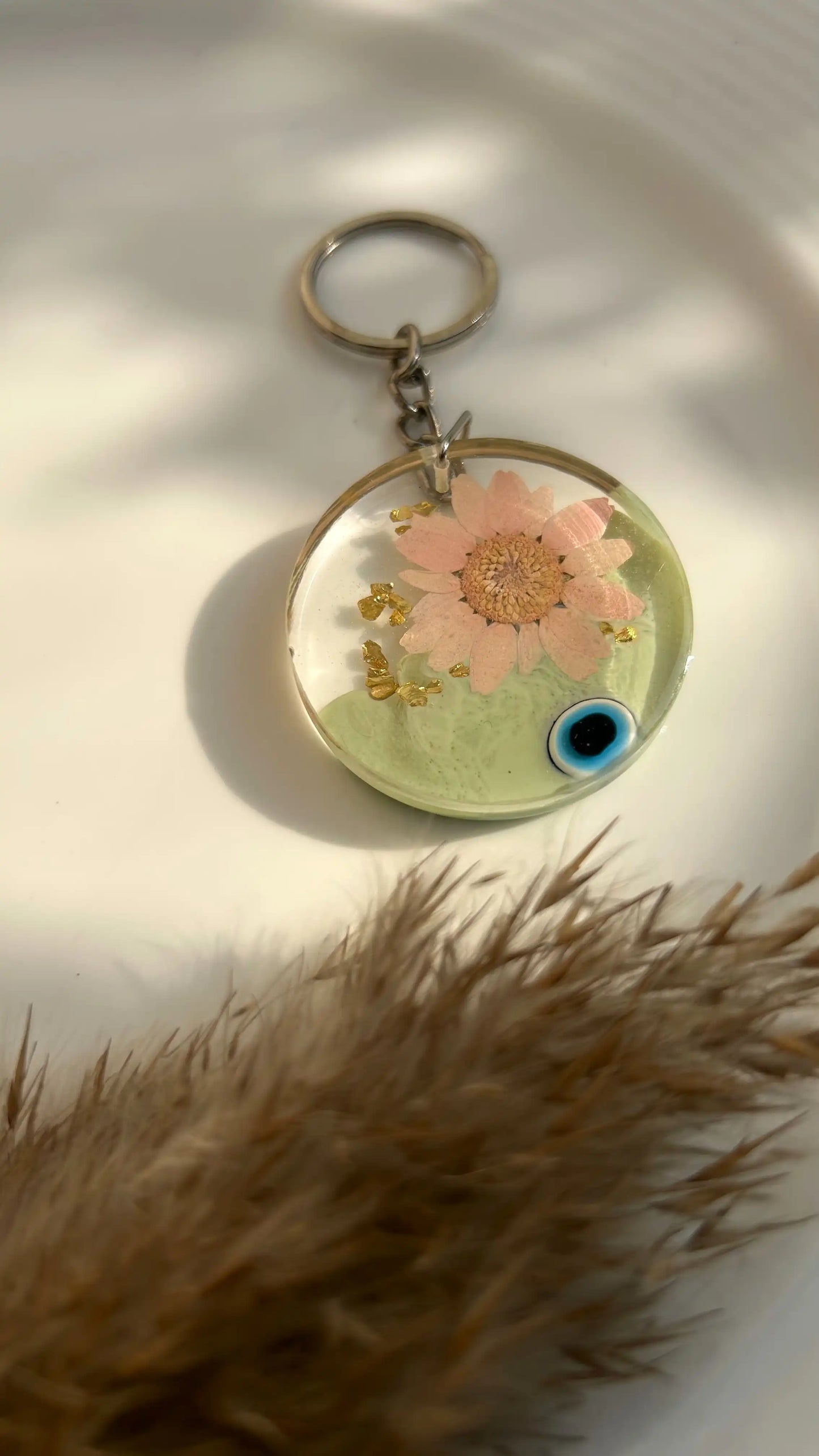 Eye of the Daisy Keychain