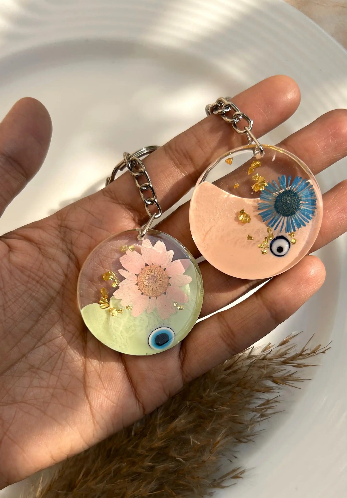 Eye of the Daisy Keychain