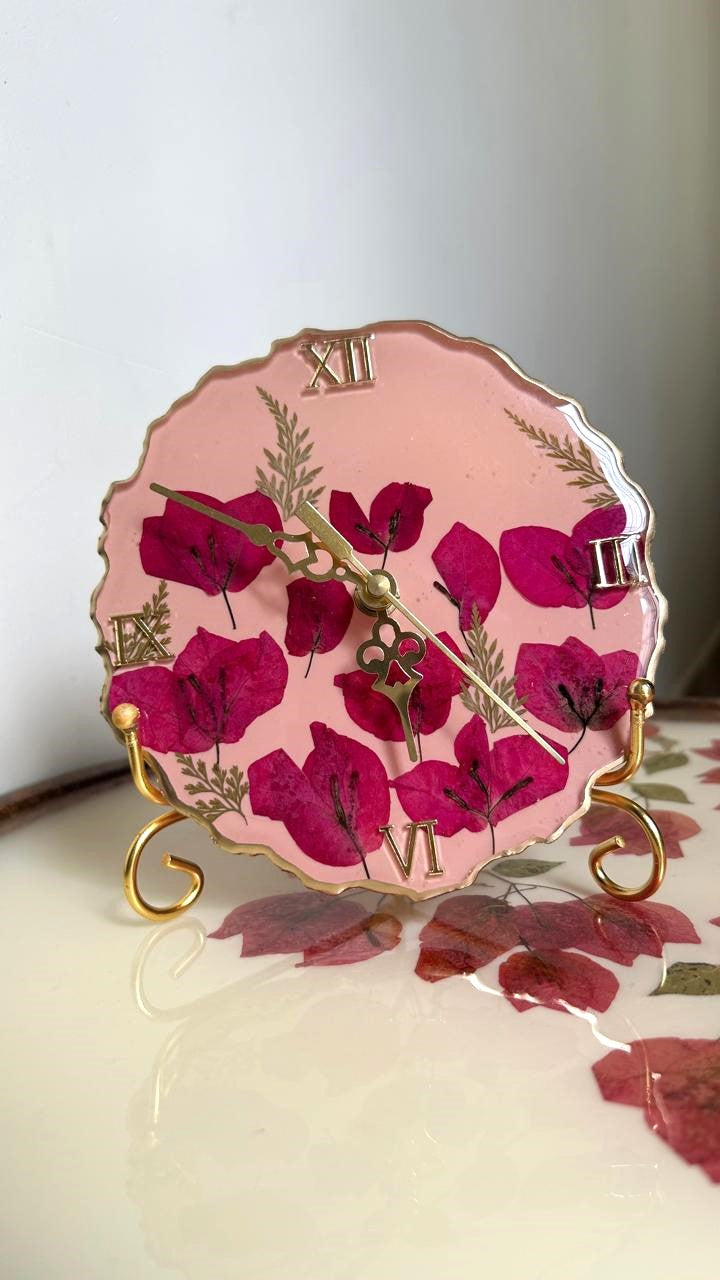 Flowerhour Table Clock