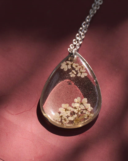 Wildlace Necklace