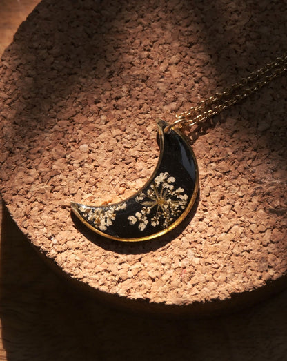Hedge-Parsley Harmony Pendant