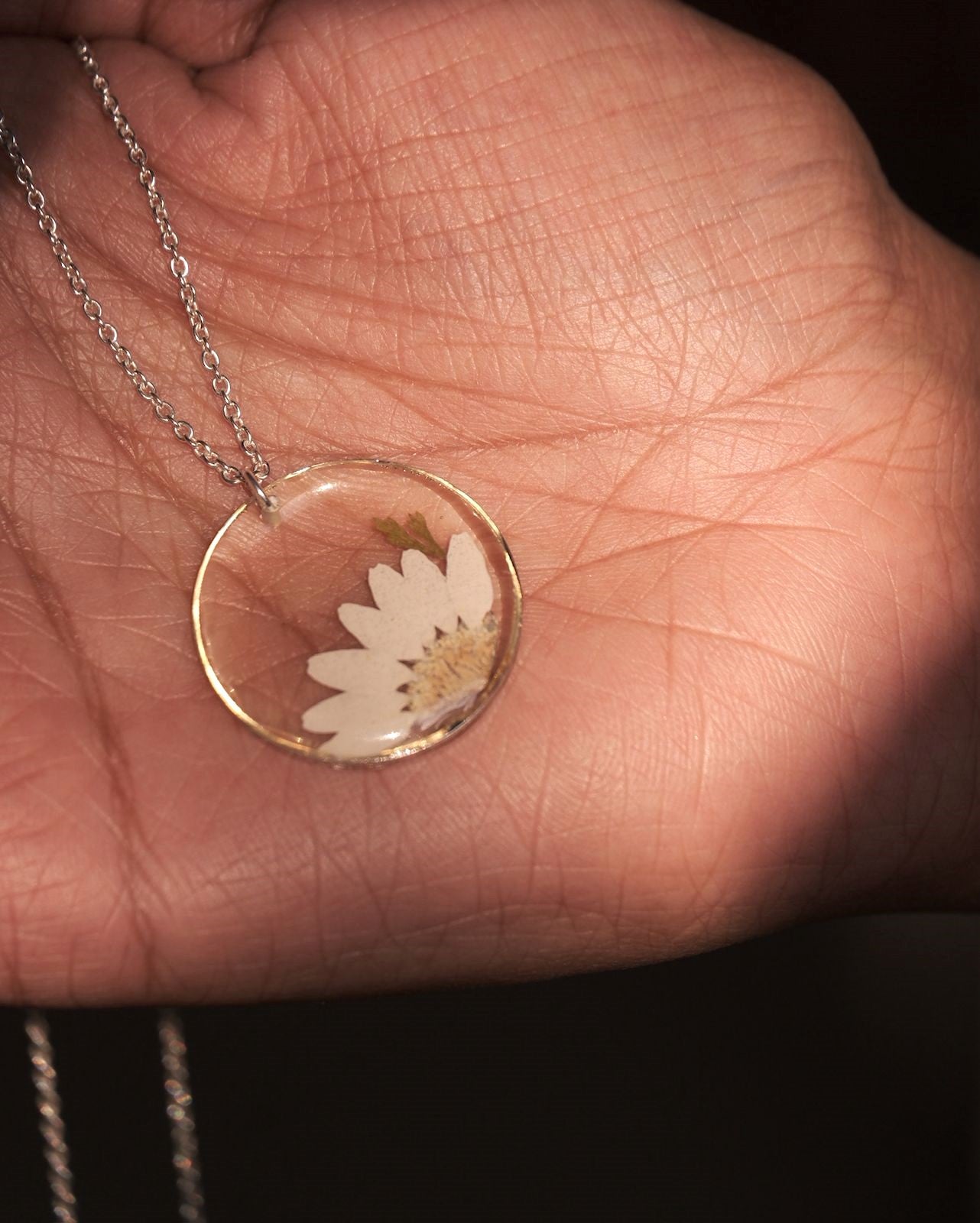 Daisy Medallion Round Necklace