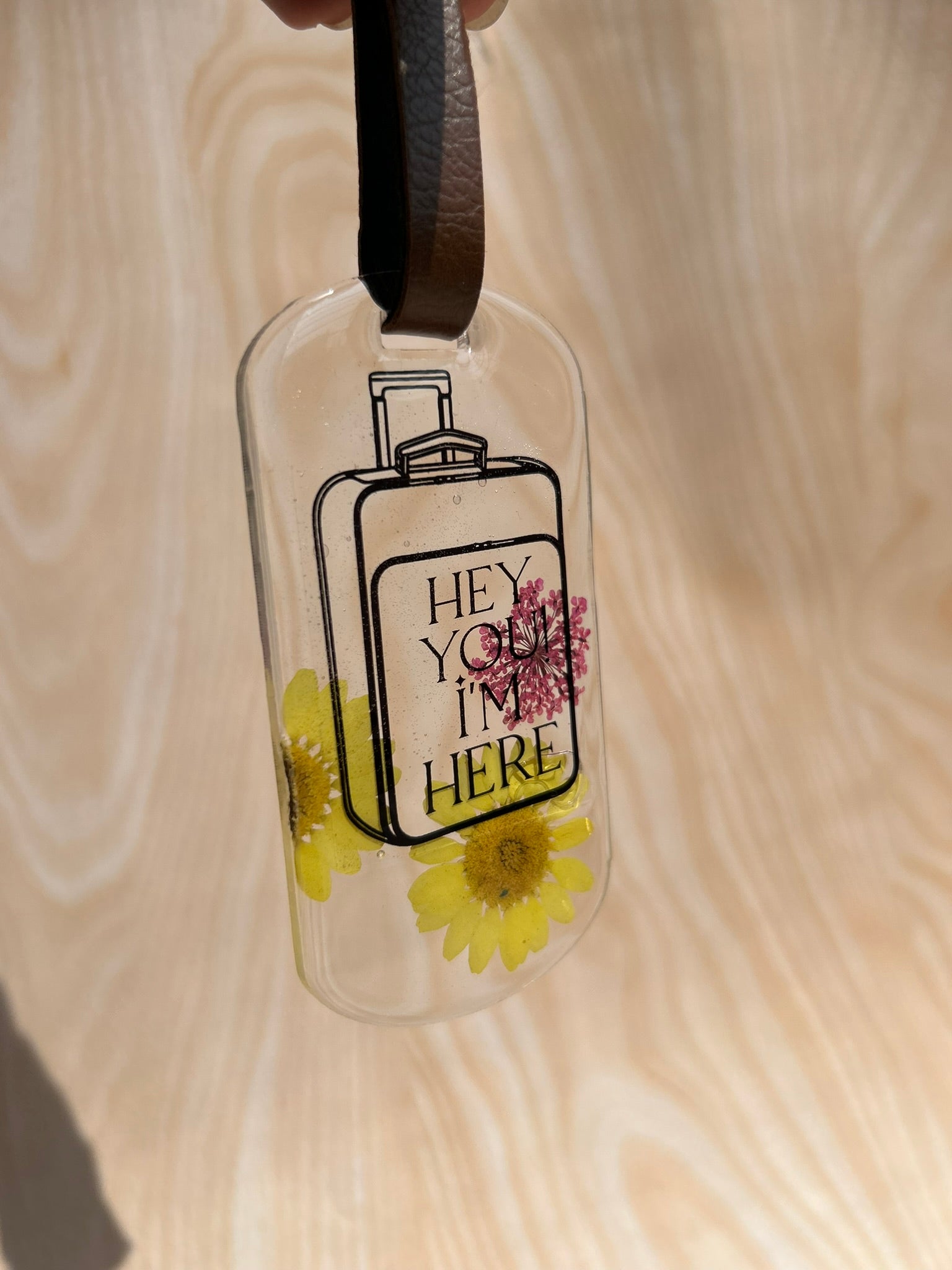 Flora Faraway Resin Luggage Tags - "Hey You I am here" | Yellow Flowers