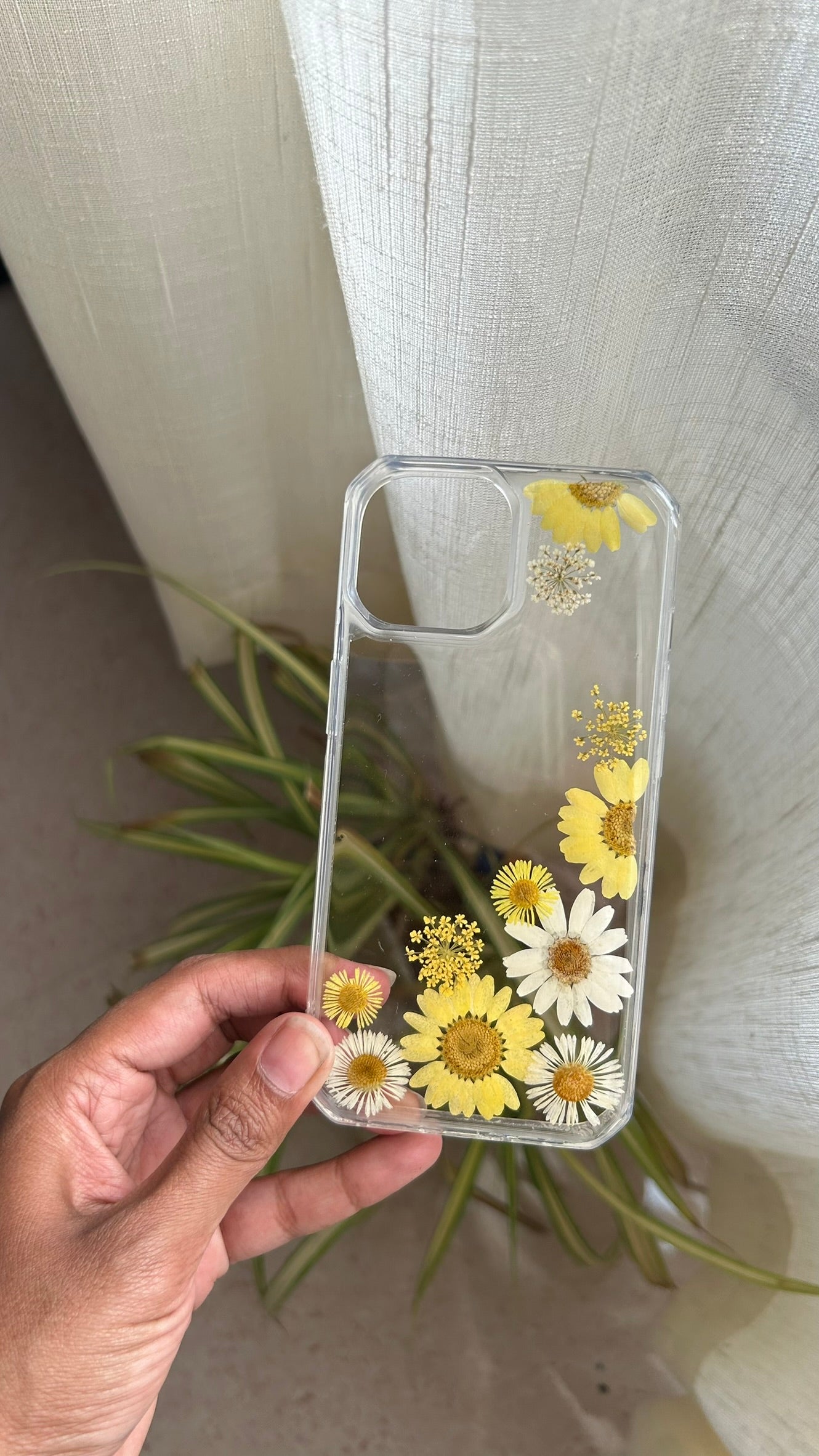 Pressed Flower Phone Case | Yellow & White Daisy Mix in Resin | Left Bloom Series | Case 12