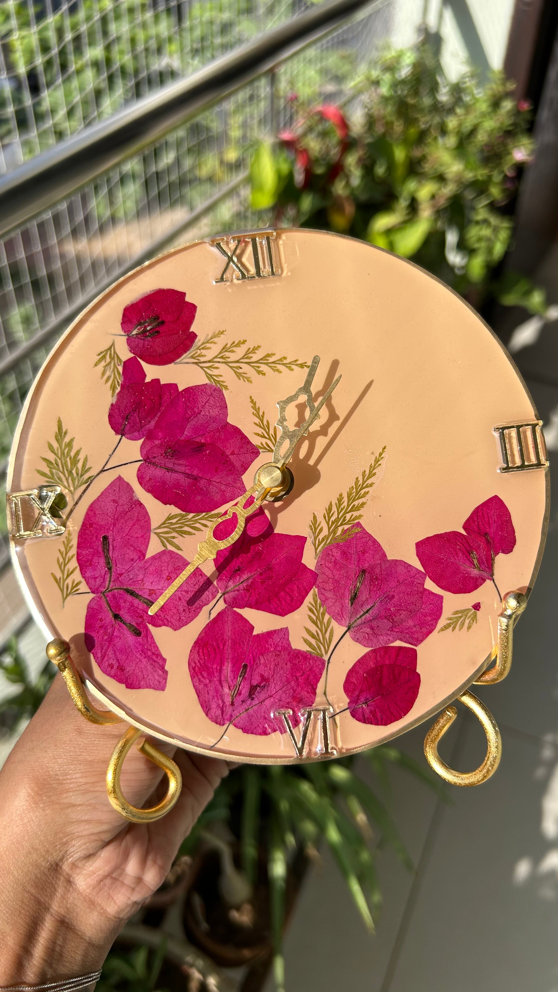 Bougainvillea Breeze Table Clock