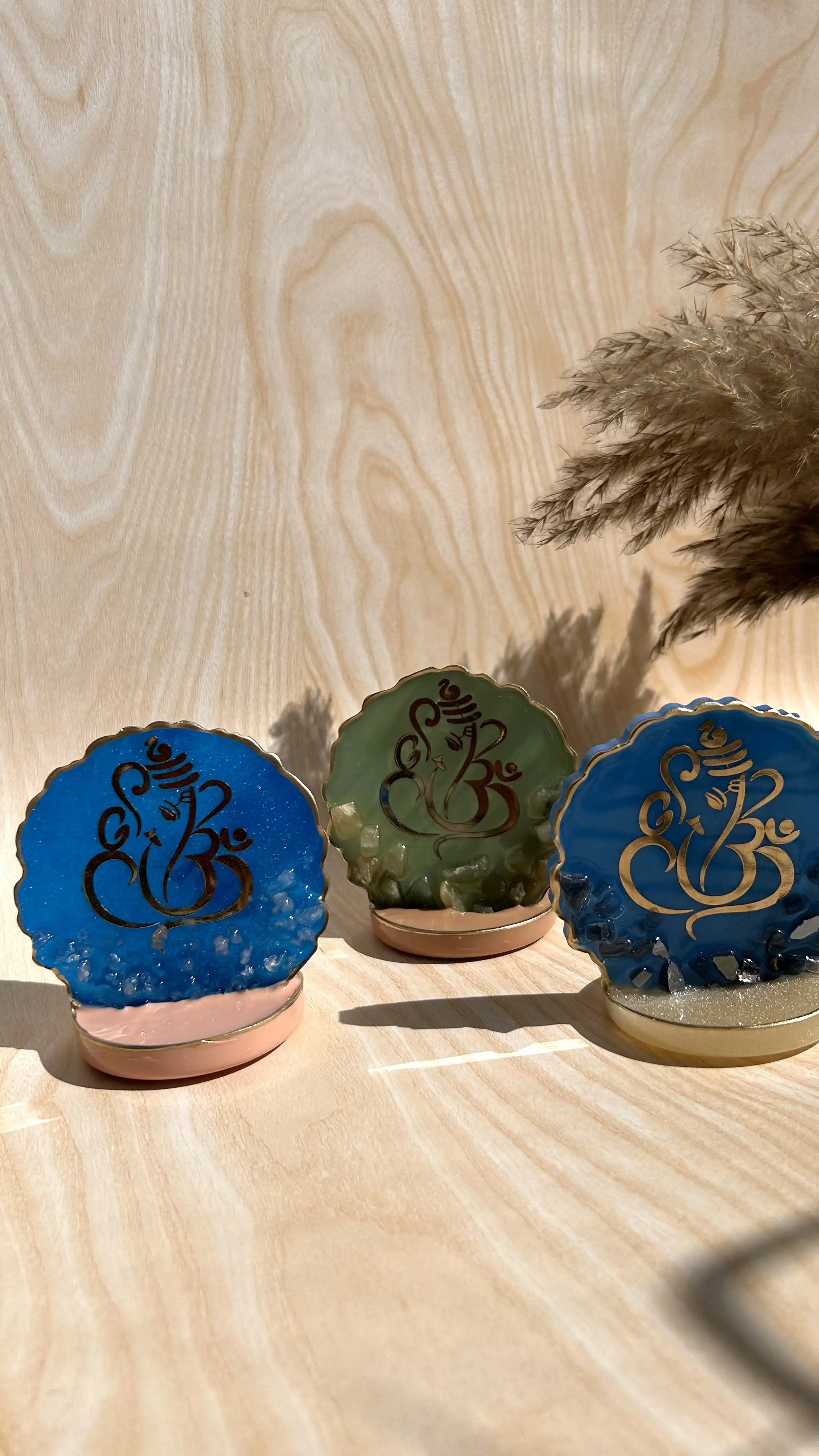 Divine Ganesha Stand