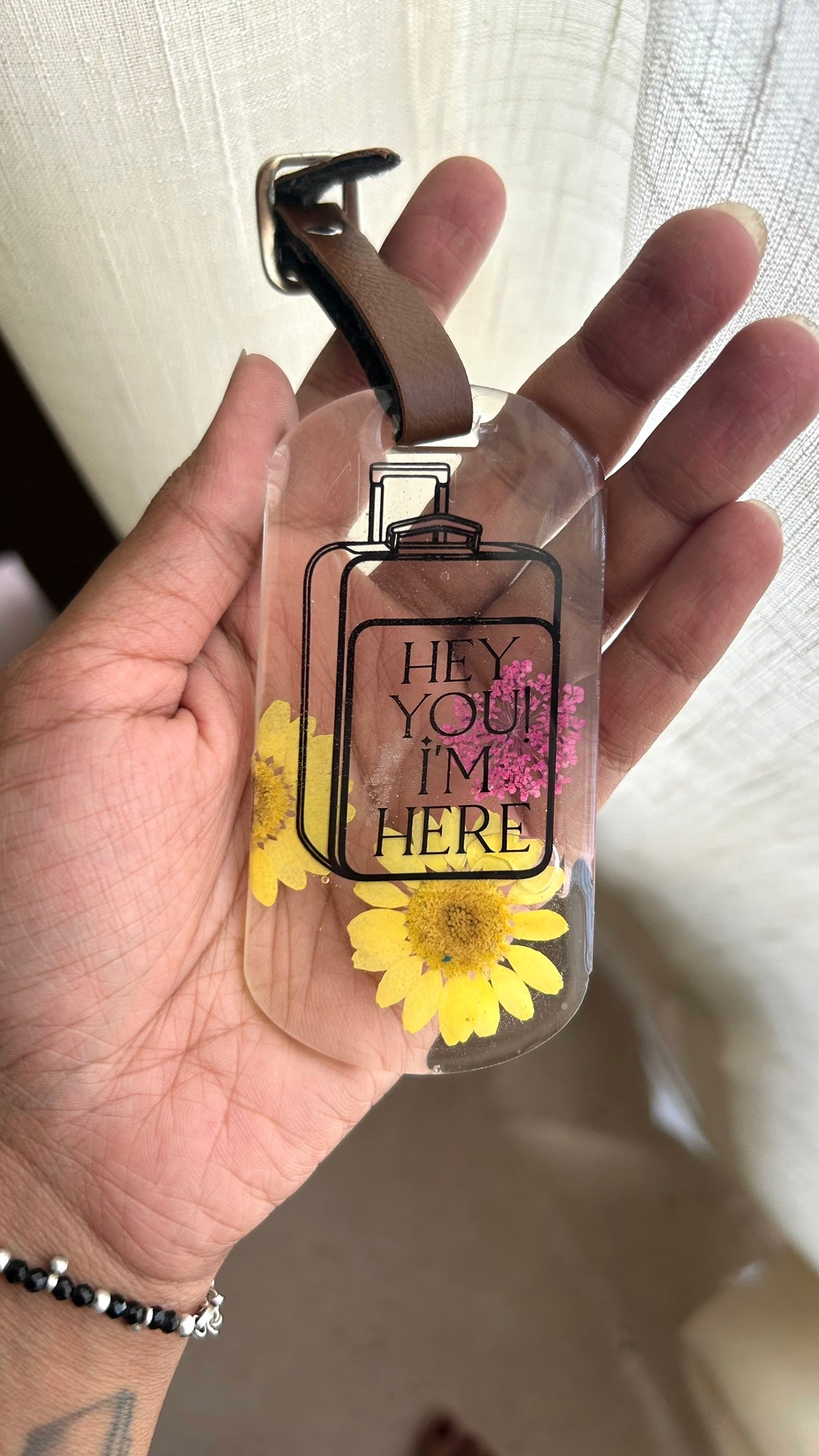 Flora Faraway Resin Luggage Tags - "Hey You I am here" | Yellow Flowers
