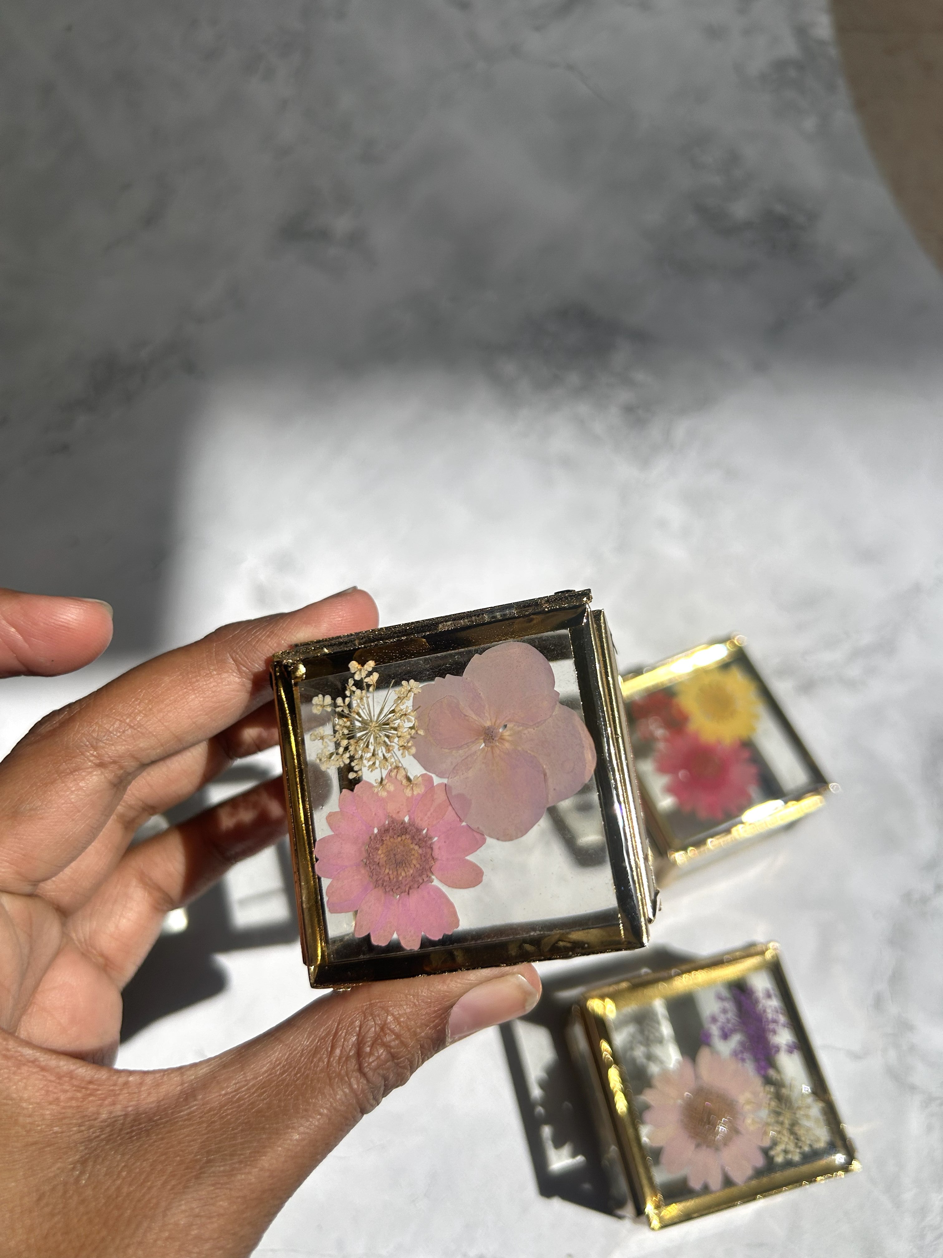 Glass Daisy Delight Box