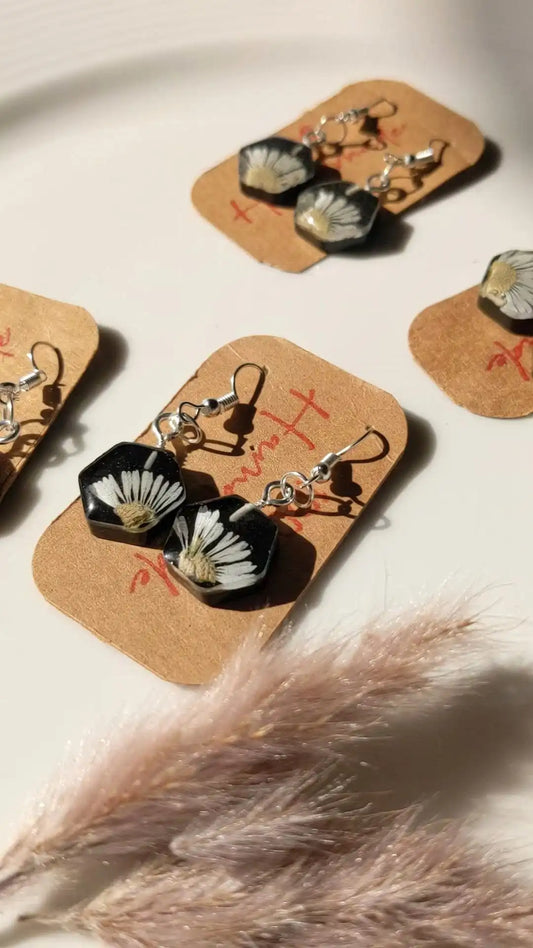 Midnight Daisy Studs